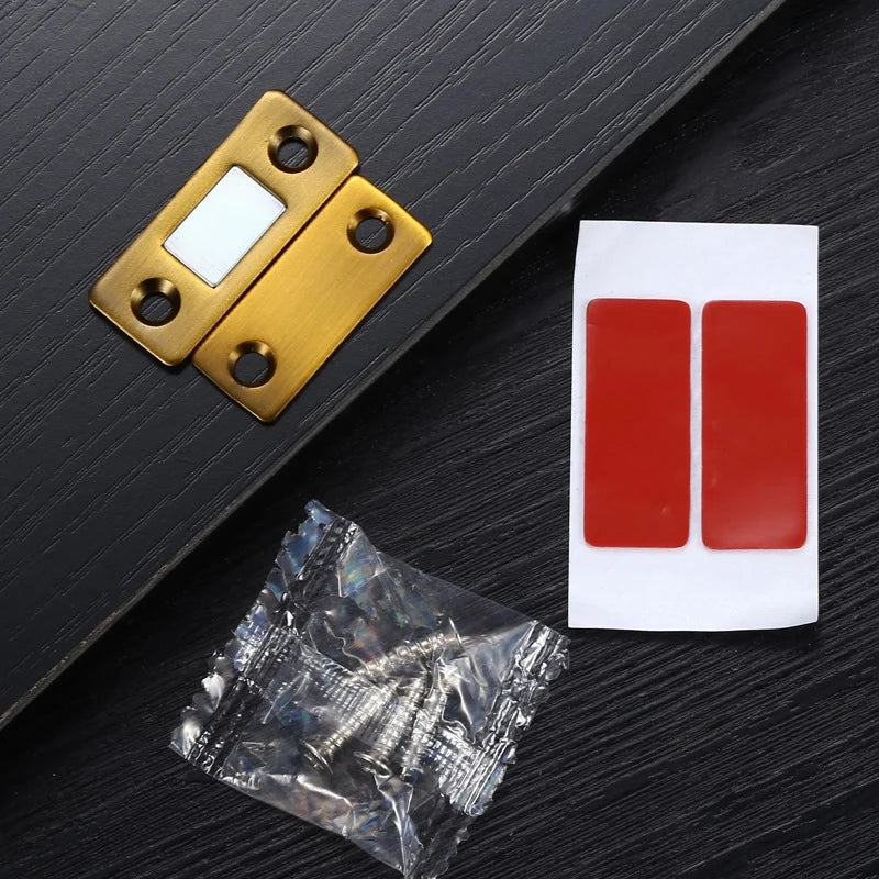 Aimant pour porte battante ou coulissante Or brillant