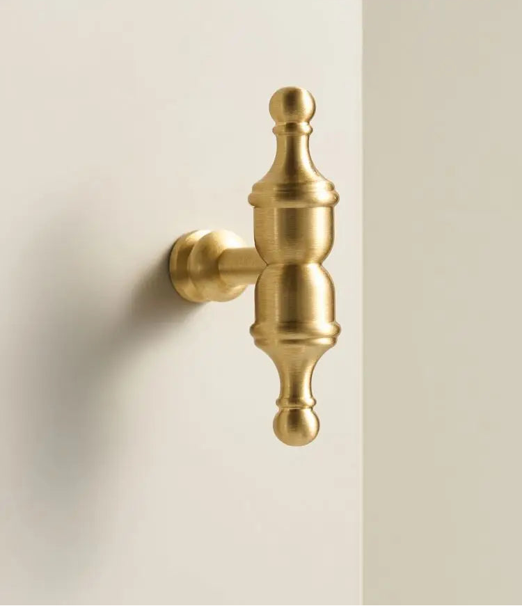 Bouton de Meuble ancien Doré