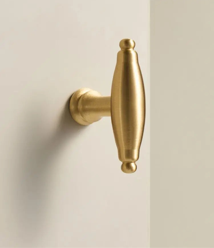 Bouton de Meuble ancien ovale Doré