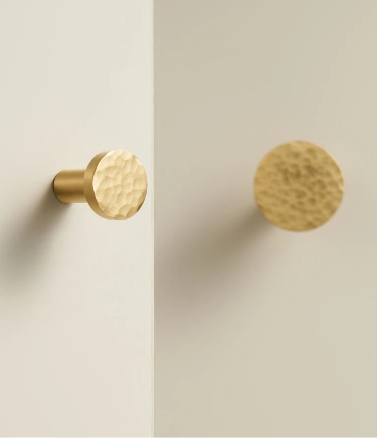 Bouton de Meuble martelée Or brossé