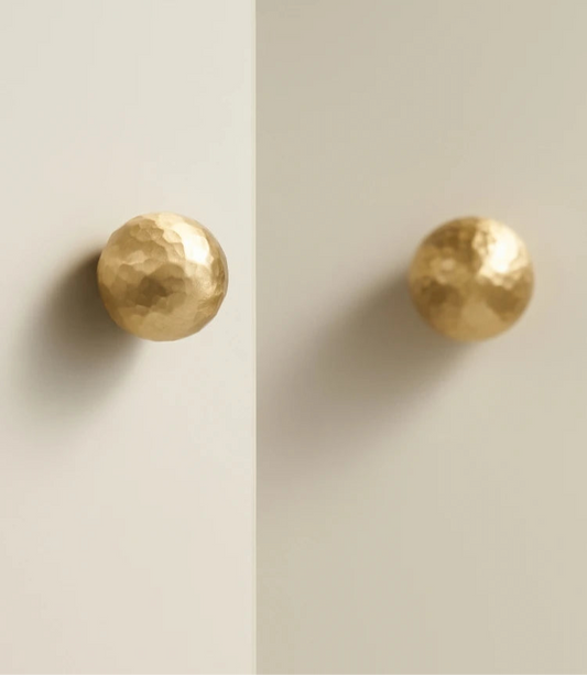 Bouton de Meuble sphérique martelée Or brossé