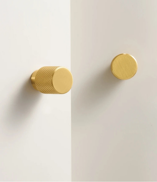 Bouton de meuble classique laiton brillant