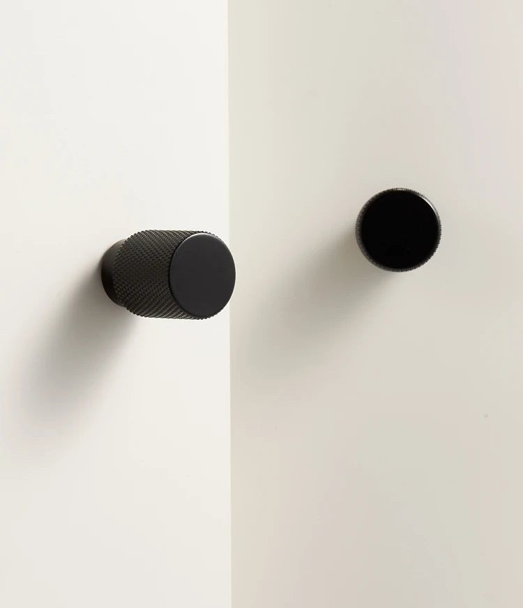 Bouton de meuble classique noir