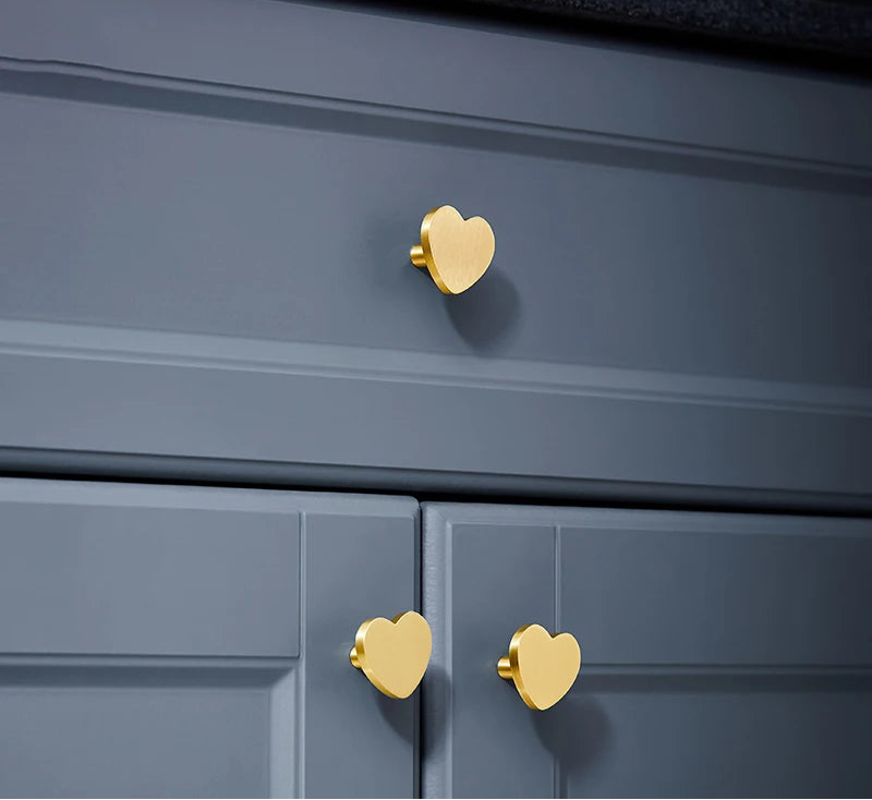 Bouton de meuble en forme de coeur Or brossé