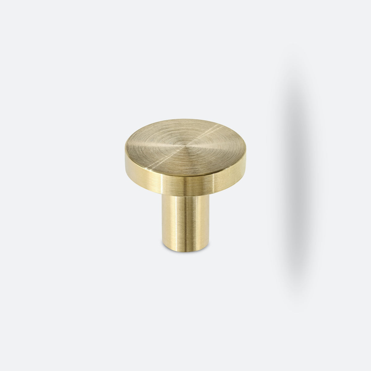 Bouton de meuble en laiton Nena M
