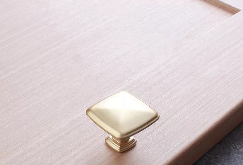 Square door knob Brushed gold