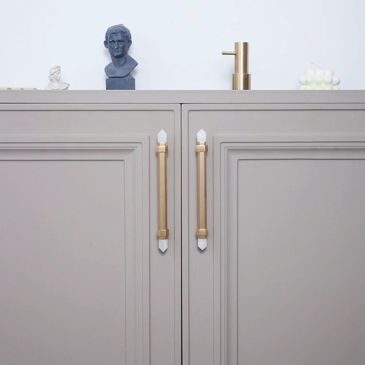 Poignées de meuble en laiton