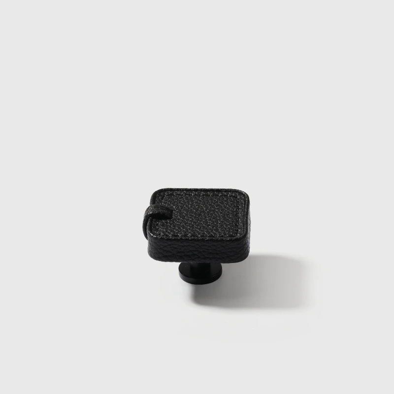 Poignée bouton de meuble en cuir carré