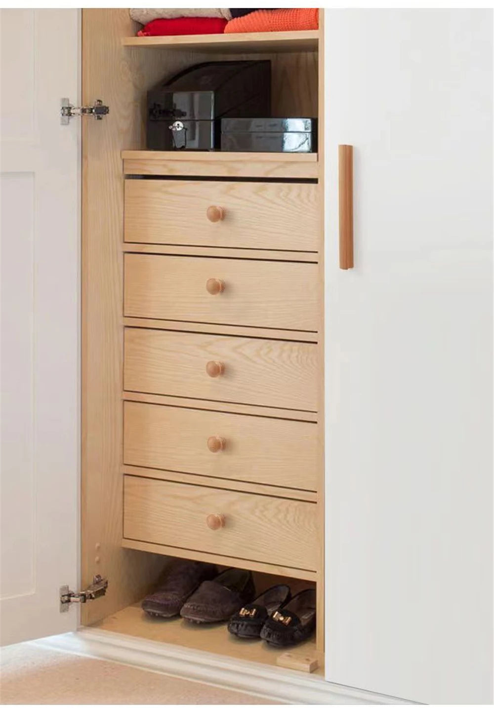 Poignée de tiroir de meuble en bois