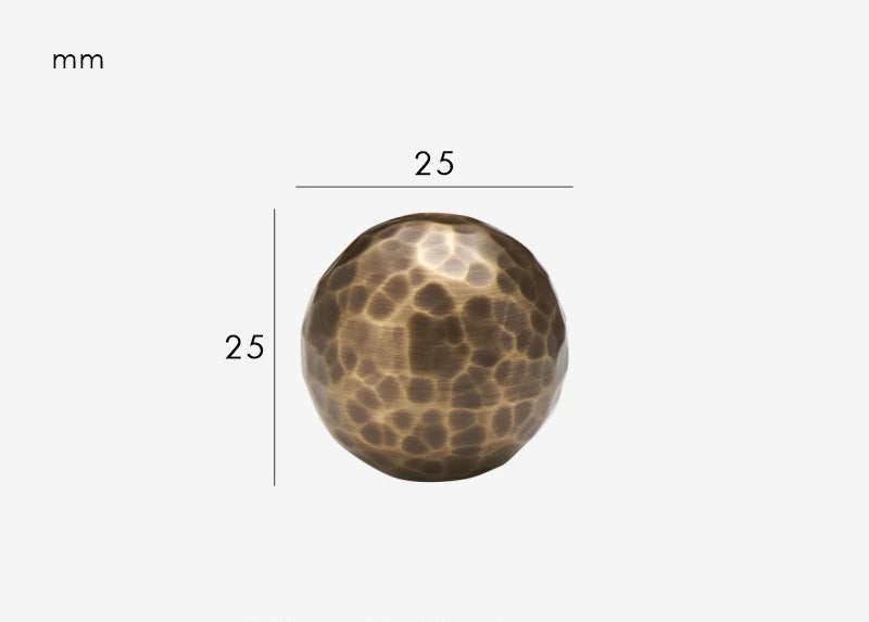 Poignée de Meuble martelée Bronze