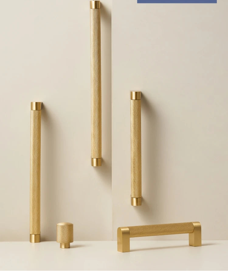 Poignée de Meuble martelée Or Brossé