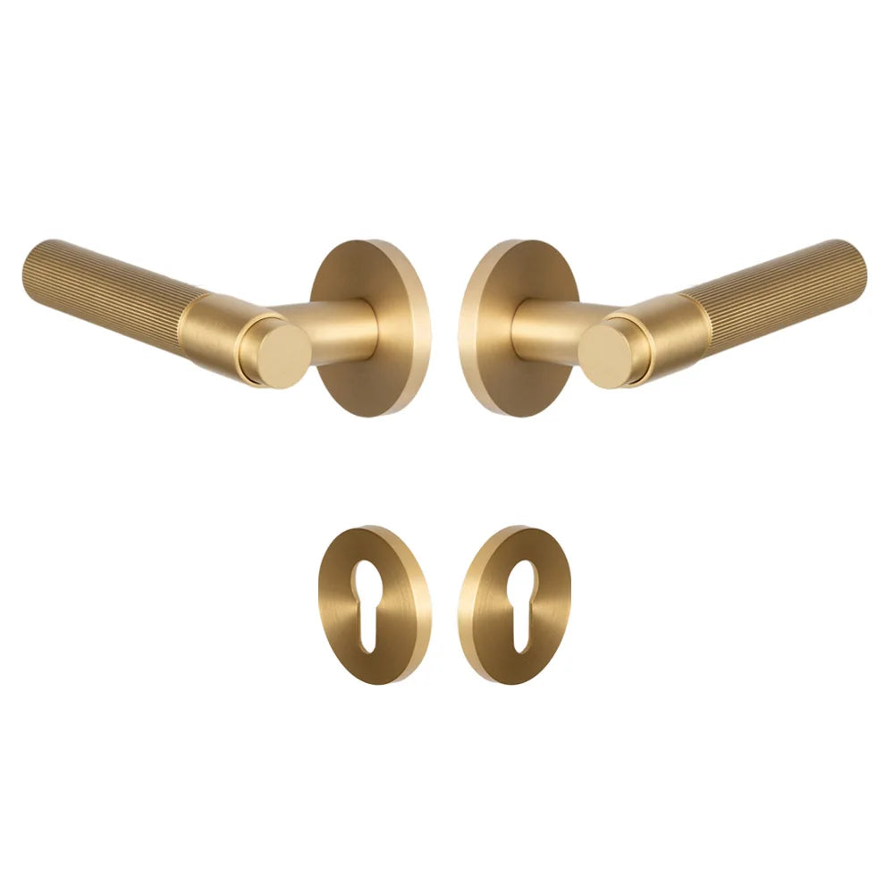Poignée de Porte Cannelée Laiton Design Raffiné
