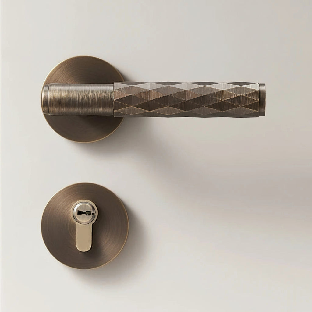 Poignée de Porte Martelée Design Texturé et Raffiné
