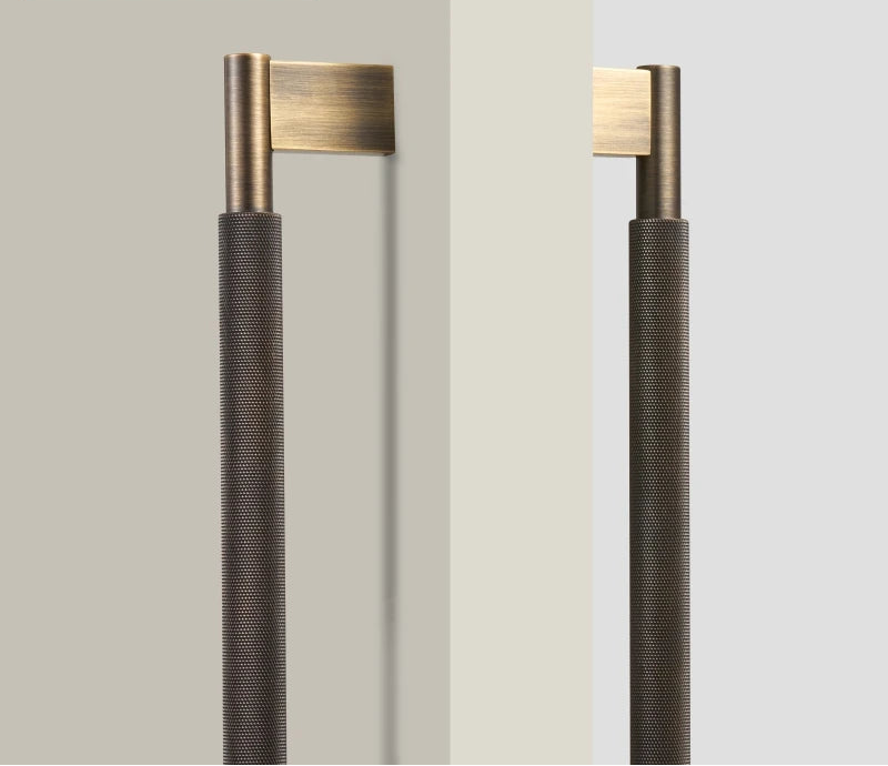 Poignée de Tirage Moletée Bronze Brossé – Design Contemporain