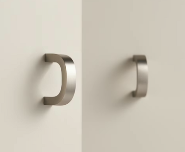 Poignée de meuble Chromé brossé design courbé