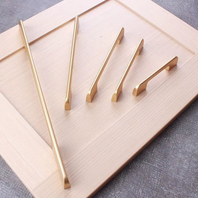 Poignée de meuble fine Or brossé