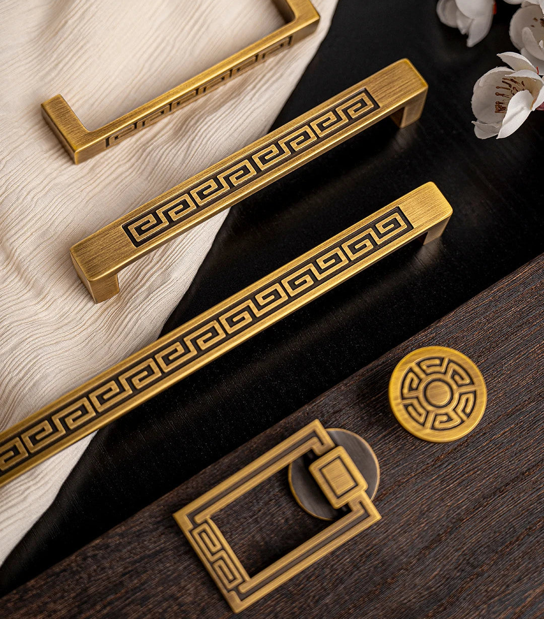 Poignée de meuble motif Doré