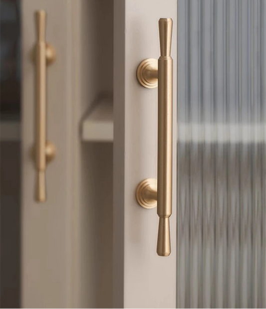 poignée d'armoire or brossé