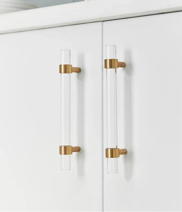 Poignée de meuble transparente et or brossé
