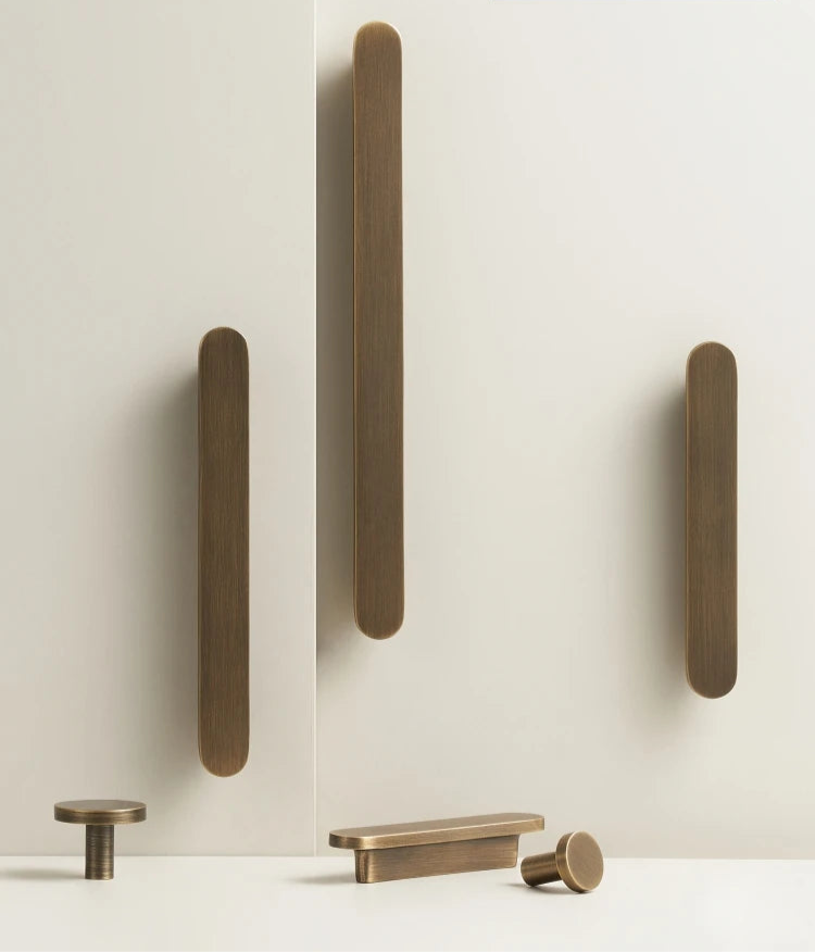 Poignée de meuble ultra plate Bronze brossé