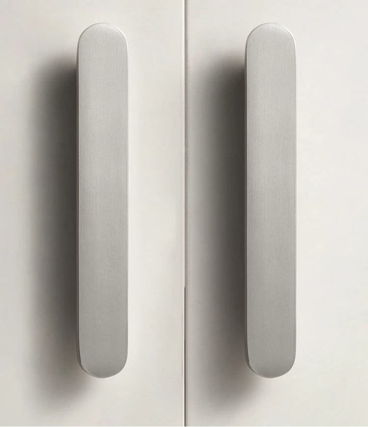 Poignée de meuble ultra plate argenté