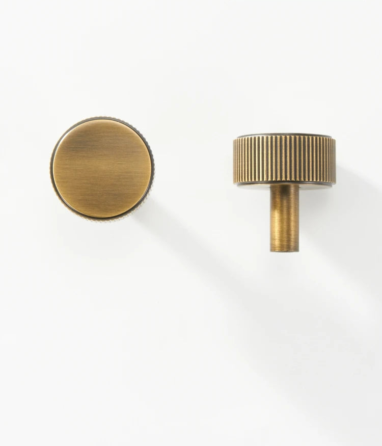 Poignée de porte en laiton style antique