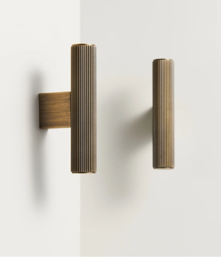 Poignée de porte en laiton style antique