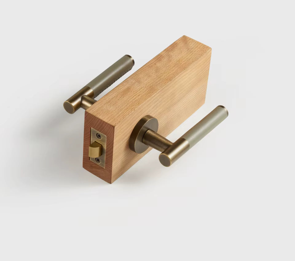 Poignée de Porte Intérieure Cylindrique Cuir et Laiton Brossé