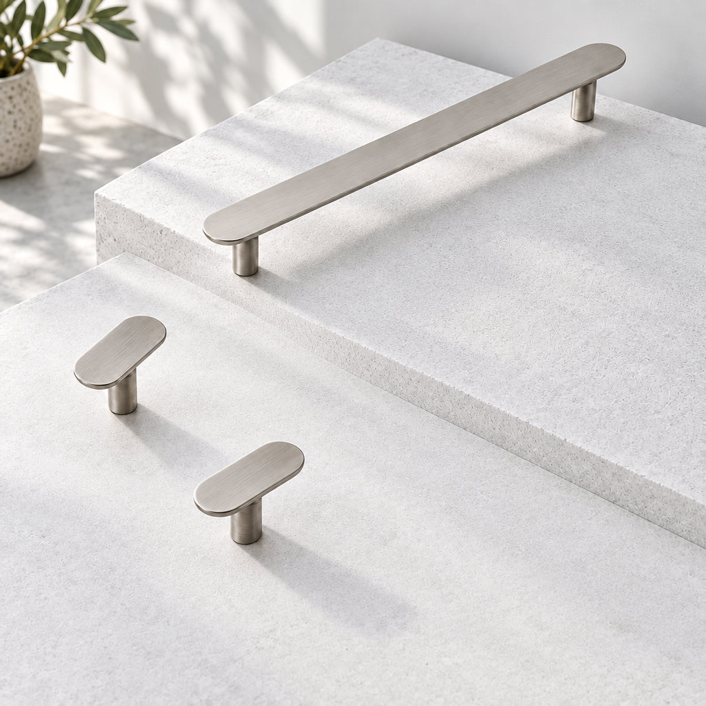 Poignée de meuble au design originale Gris inox